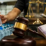 வவுனியாவில் கத்தியை காட்டி முதியவரிடம் ரூ.1 இலட்சம் பறிக்க முயற்சி…!